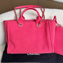 Load image into Gallery viewer, Deauville Tote
