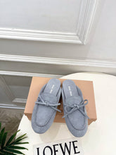 Load image into Gallery viewer, Suede Loafers
