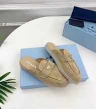 Load image into Gallery viewer, Suede Mules
