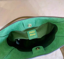 Load image into Gallery viewer, Leather Bucket Bag
