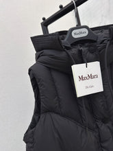 Load image into Gallery viewer, The Cube Gilet
