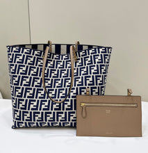 Load image into Gallery viewer, Reversible Tote
