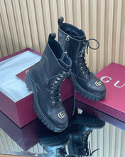 Load image into Gallery viewer, GG Leather Boots
