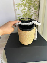 Load image into Gallery viewer, Small Raffia Tote
