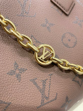 Load image into Gallery viewer, Speedy 25
