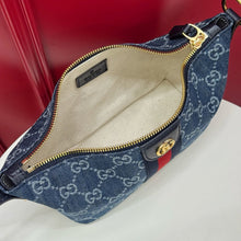 Load image into Gallery viewer, Ophidia Mini Vanity

