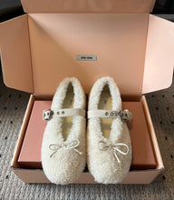 Load image into Gallery viewer, Shearling Ballerinas
