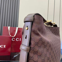 Load image into Gallery viewer, Beatrix Tote
