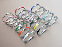 Load image into Gallery viewer, Clic Bracelet
