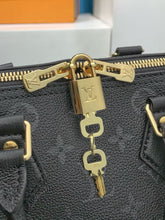 Load image into Gallery viewer, Speedy 25
