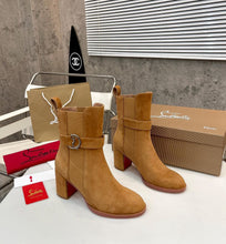 Load image into Gallery viewer, Chelsea Boots
