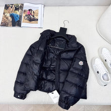 Load image into Gallery viewer, Petra Jacket

