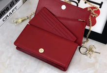 Load image into Gallery viewer, Lady D Clutch
