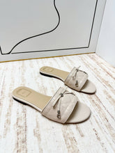 Load image into Gallery viewer, Leather Sandals
