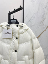 Load image into Gallery viewer, The Cube Jacket
