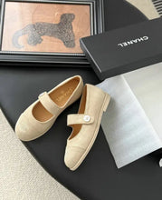 Load image into Gallery viewer, CC Pumps
