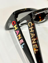 Load image into Gallery viewer, Logo Sunglasses
