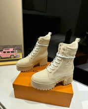 Load image into Gallery viewer, Desert Boots
