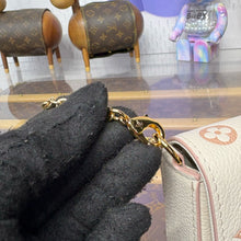 Load image into Gallery viewer, Pochette Felicie
