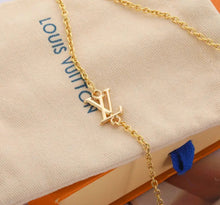 Load image into Gallery viewer, Handbag Necklace
