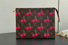 Load image into Gallery viewer, Toiletry Pouch 26
