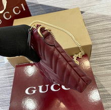 Load image into Gallery viewer, Marmont Chain Pochette
