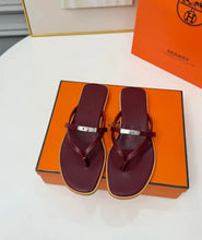 Load image into Gallery viewer, Miss Sandals
