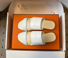 Load image into Gallery viewer, Mona Sandals
