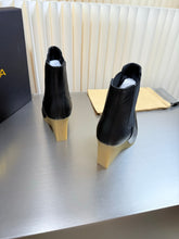 Load image into Gallery viewer, Leather Boots
