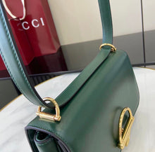Load image into Gallery viewer, Siena Shoulder Bag
