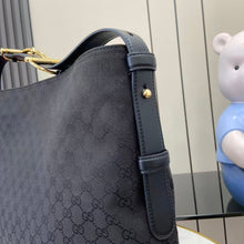 Load image into Gallery viewer, Beatrix Tote
