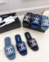 Load image into Gallery viewer, CC Sandals
