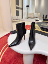 Load image into Gallery viewer, Leather Boots
