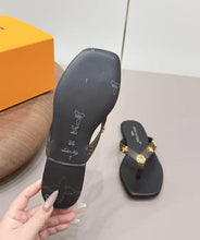 Load image into Gallery viewer, Leather Sandals
