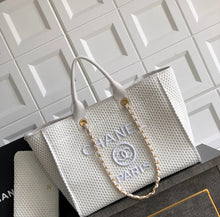 Load image into Gallery viewer, Deauville Tote
