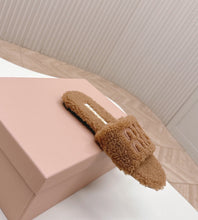 Load image into Gallery viewer, Shearling Slippers

