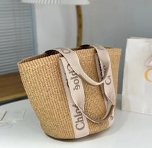 Load image into Gallery viewer, Woody Large Basket Bag
