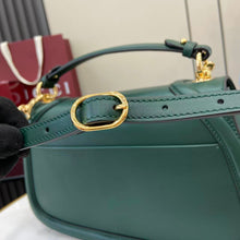 Load image into Gallery viewer, Blondie Medium
