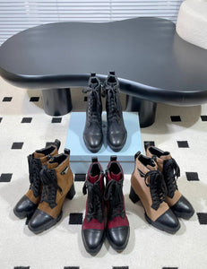 Logo Boots