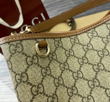 Load image into Gallery viewer, Emblem Bucket Bag

