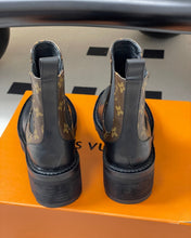Load image into Gallery viewer, Beaubourg Boots
