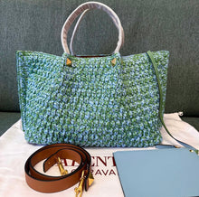 Load image into Gallery viewer, Raffia Tote
