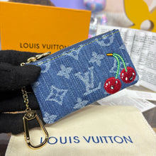 Load image into Gallery viewer, Coin Purse
