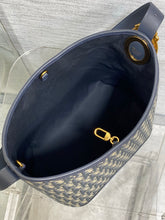 Load image into Gallery viewer, Bucket Bag
