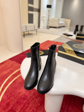 Load image into Gallery viewer, Leather Boots
