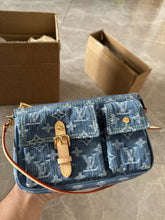 Load image into Gallery viewer, Pochette Cargo
