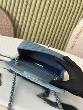 Load image into Gallery viewer, Mini Classic Flap Bag
