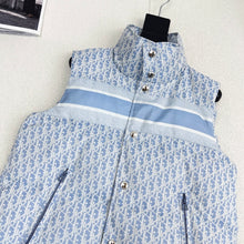 Load image into Gallery viewer, Alps Gilet
