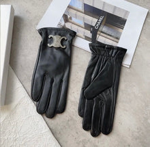 Load image into Gallery viewer, Triomphe Leather Gloves
