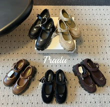 Load image into Gallery viewer, Leather Pumps

